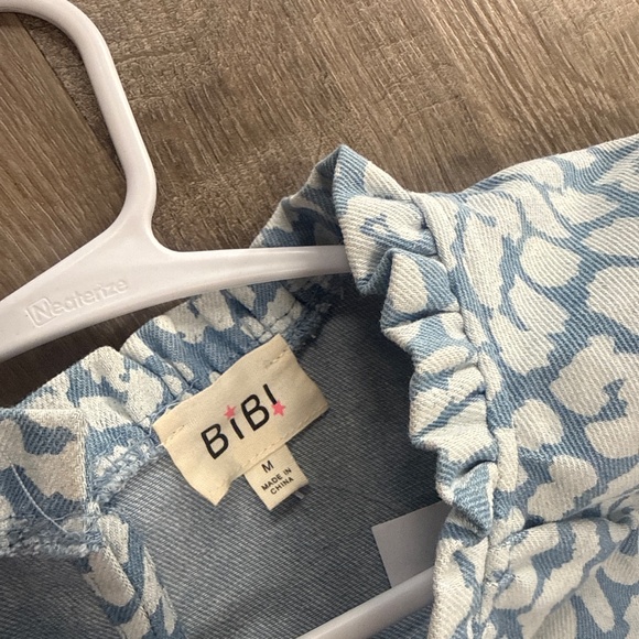 ☀️ blue leopard print top - Picture 3 of 4